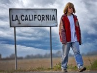 La California, recensione: Cinzia Bomoll racconta la cupa vita di provincia