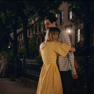 Meet Cute - Il giorno perfetto: Kaley Cuoco e Pete Davidson in una sequenza