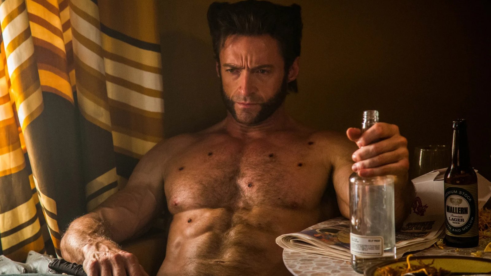 Hugh Jackman usa una divertente immagine di Wolverine per augurare un buon Giorno del Ringraziamento