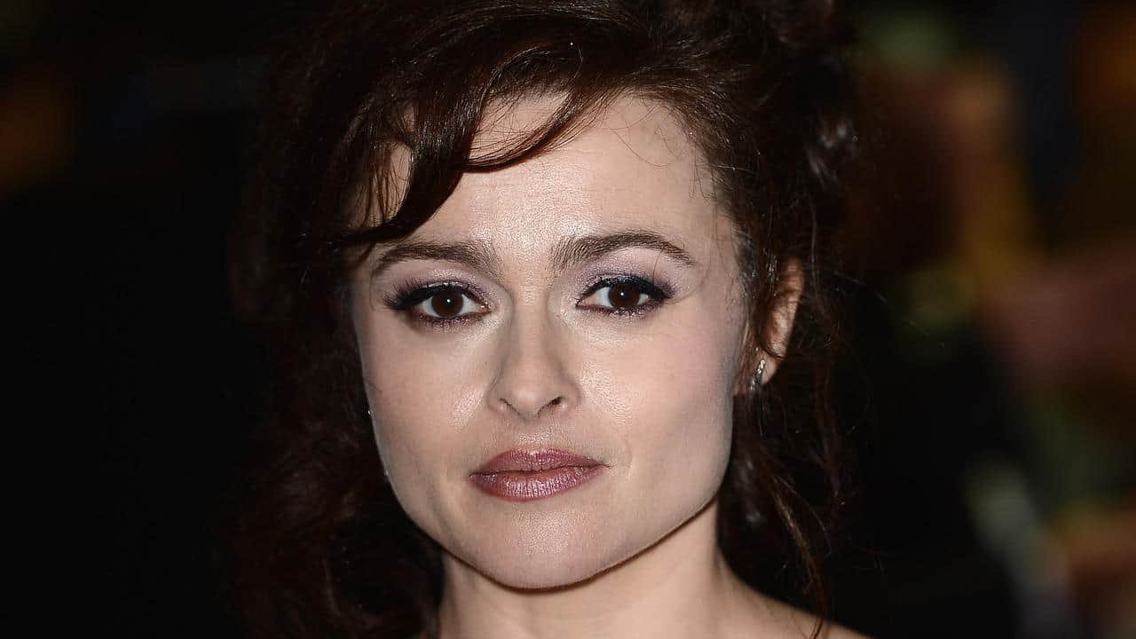 Helena Bonham Carter difende JK Rowling e Johnny Depp: 'Un mucchio di str...ate'