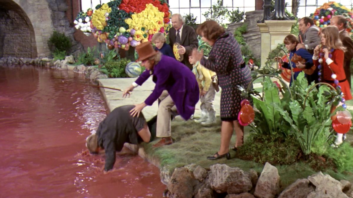 Willy Wonka e la fabbrica di cioccolato, il cast rivela: "Il fiume di cioccolato era disgustoso"