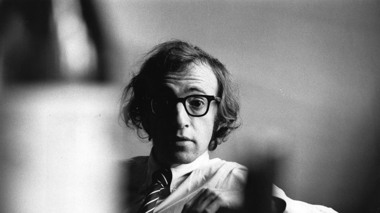 A proposito di niente: Woody Allen si racconta fra autoironia e macigni nelle scarpe