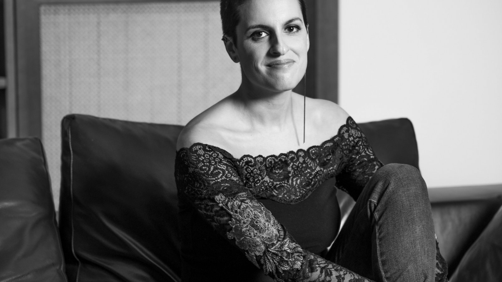Licia Troisi, oggi ospite di Eureka! la celebre astrofisica e scrittrice fantasy
