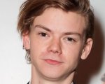 The Artful Dodger: Thomas Brodie-Sangster protagonista della nuova serie Disney+