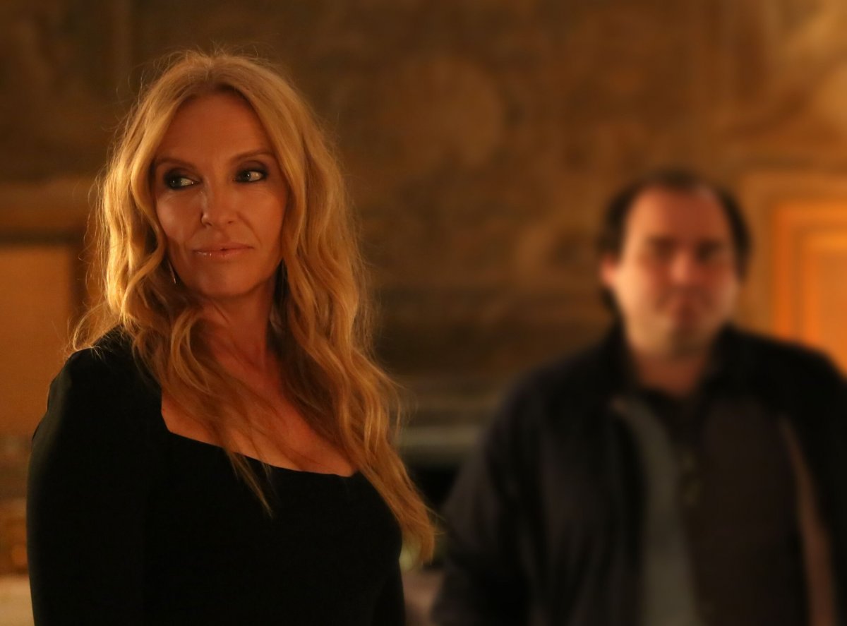 Mafia Mamma: pubblicato il trailer del nuovo film con Toni Collette e Monica Bellucci Mafia Mamma: pubblicato il trailer del nuovo film con Toni Collette e Monica Bellucci