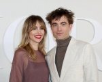 Robert Pattinson e Suki Waterhouse: la coppia si è finalmente mostrata ai fotografi