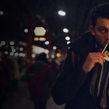 Your Christmas or Mine?: Asa Butterfield in un'inquadratura