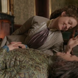 Il corsetto dell'Imperatrice: Vicky Krieps in una scena