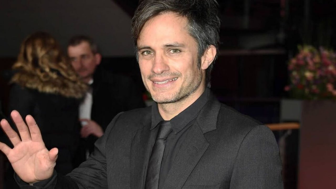 Gael García Bernal nella prima foto di Cassandro, film sul wrestler gay Saúl Armendáriz