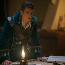 Tenebre e ossa: Patrick Gibson in un'immagine della seconda stagione