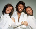 Bee Gees, Lorene Scafaria dirigerà il film sulla band autrice di pezzi cult come Stayin' Alive