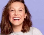Millie Bobby Brown contro gli standard di bellezza odierni? La foto con e senza filtro su Instagram