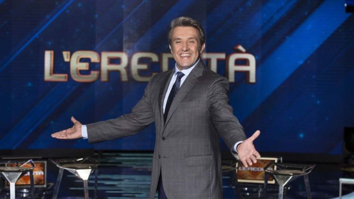 L'eredità, Flavio Insinna festeggia le 1000 puntate alla conduzione del game show