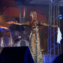 Whitney - Una voce diventata leggenda: Naomi Ackie in una sequenza