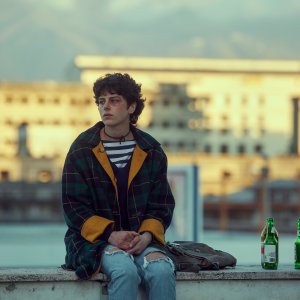 La vita bugiarda degli adulti: Giordana Marengo in una scena della serie italiana Netflix