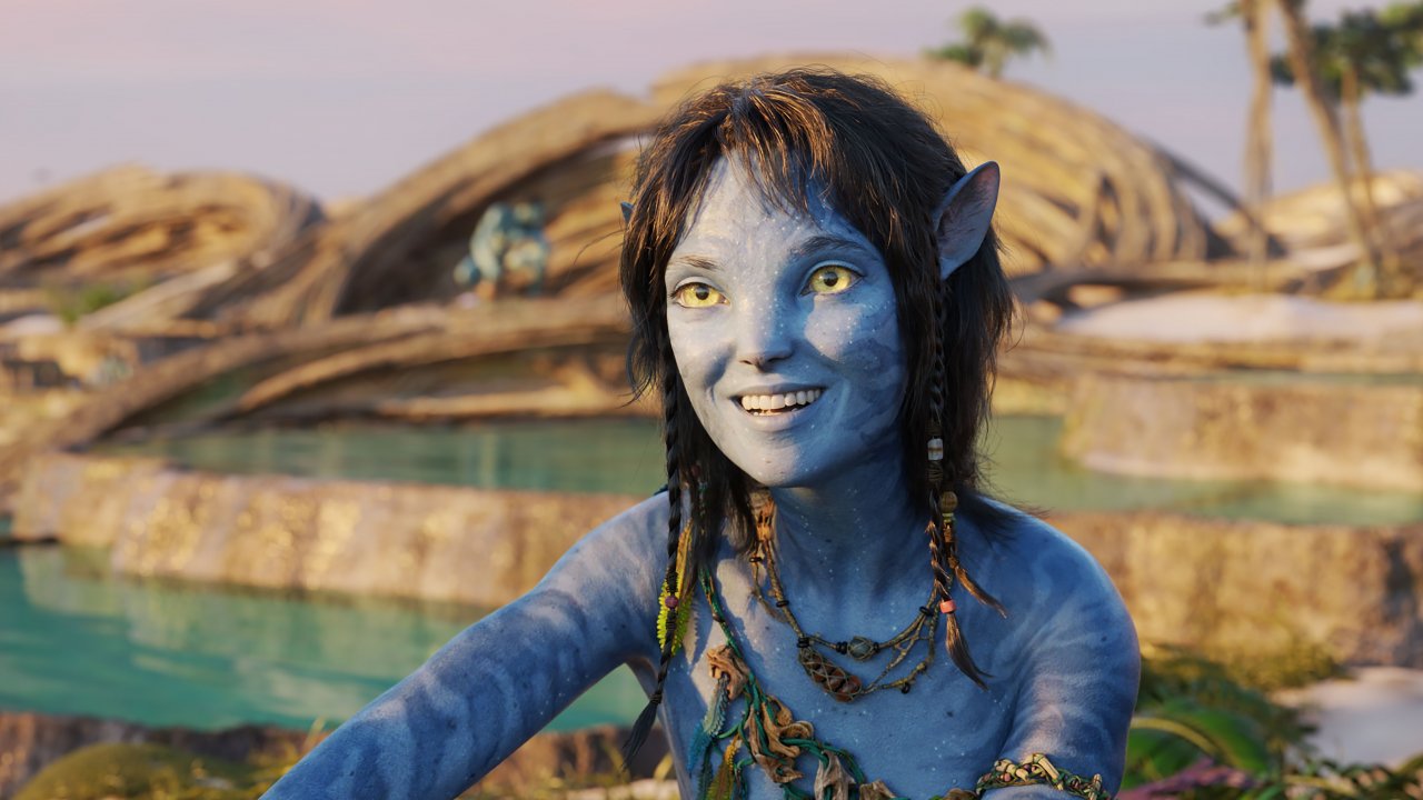 Avatar: La via dell'acqua, gli sceneggiatori rispondono ad alcune teorie sulle origini di Kiri