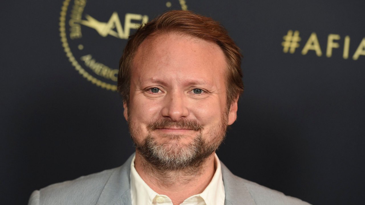 Star Wars: Gli ultimi Jedi, Rian Johnson difende lo humor del film tanto criticato dai fan