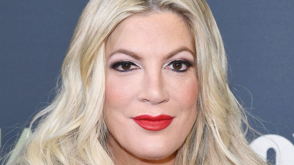 Beverly Hills 90210, sesta gravidanza per Tori Spelling (ma forse è un  pesce d'aprile). Ecco che fine hanno fatto i protagonisti della serie 