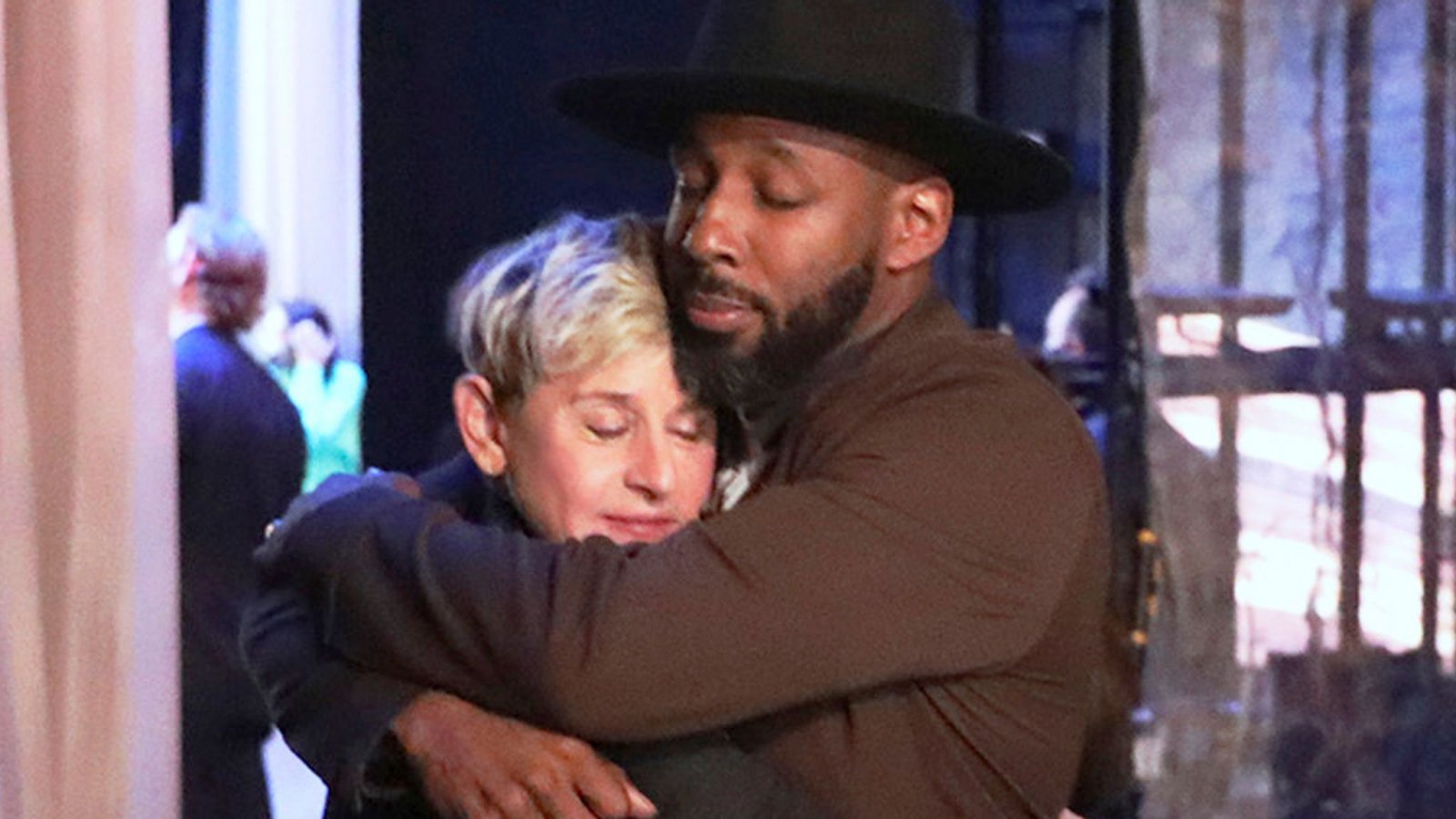 Ellen DeGeneres ricorda Stephen 'tWitch' Boss con un video sui social: 'Stiamo tutti soffrendo'