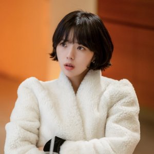 The Fabulous: una delle protagoniste in una scena