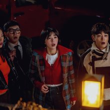 The Fabulous: Park Hee-jung, Lee Sang-woon, Chae Soo-bin, Choi Min-ho in una scena della serie coreana Netflix