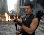 Jeremy Renner, l'Occhio di falco Marvel, in condizioni critiche dopo un incidente mentre spalava la neve
