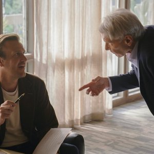 Shrinking: Jason Segel e Harrison Ford nella serie