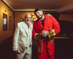 Jerry Calà è il protagonista del teaser del nuovo album di Guè Pequeno
