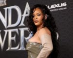 I Puffi, Rihanna si identifica con Puffetta: 'Mi sento simile a lei'
