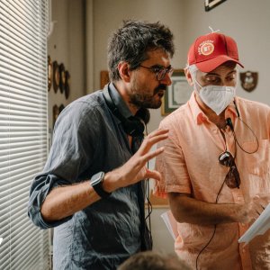 I delitti del BarLume 10, Roan Johnson sul set