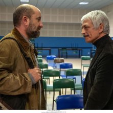 Grazie ragazzi: Fabrizio Bentivoglio, Antonio Albanese in una scena del film