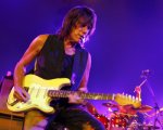 Jeff Beck è morto, la leggenda del rock aveva 78 anni