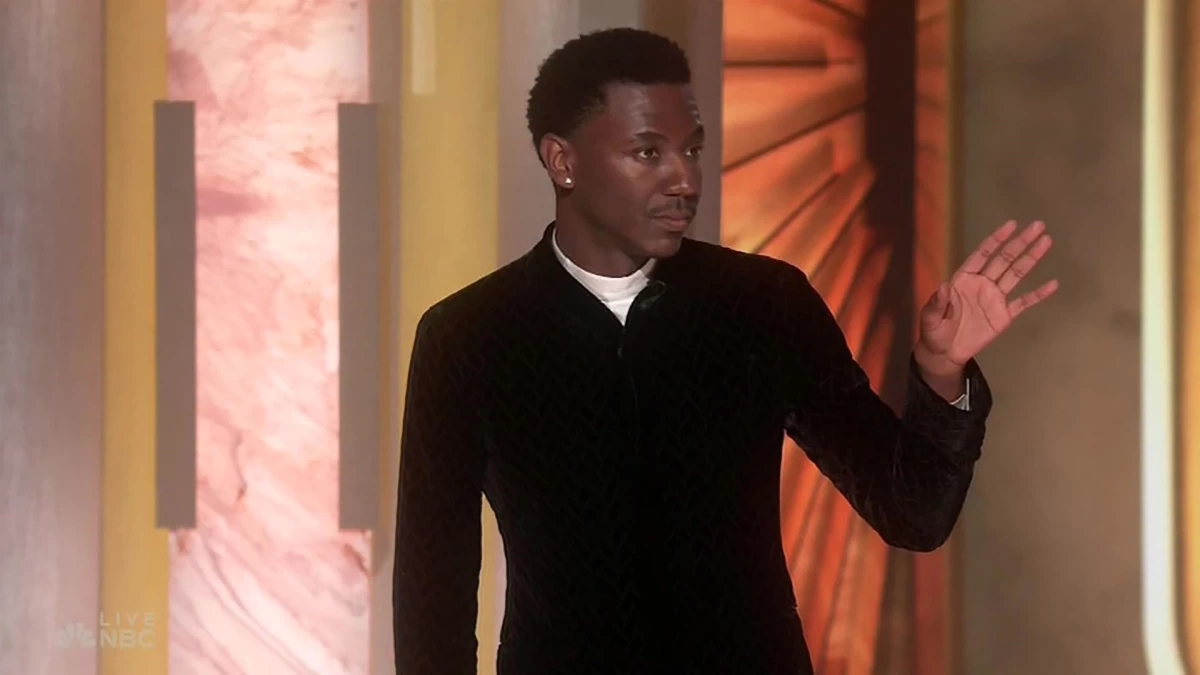 Golden Globes 2023, il presentatore Jerrod Carmichael: 'Sono qui perché sono nero'