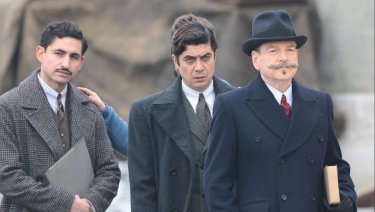 A Haunting In Venice Riccardo Scamarcio Kenneth Branagh Set