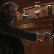 Hunters 2: Al Pacino in una scena della nuova stagione della serie Amazon