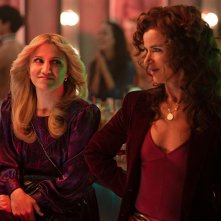 Ecco a voi i Chippendales: Annaleigh Ashford e Juliette Lewis in una scena