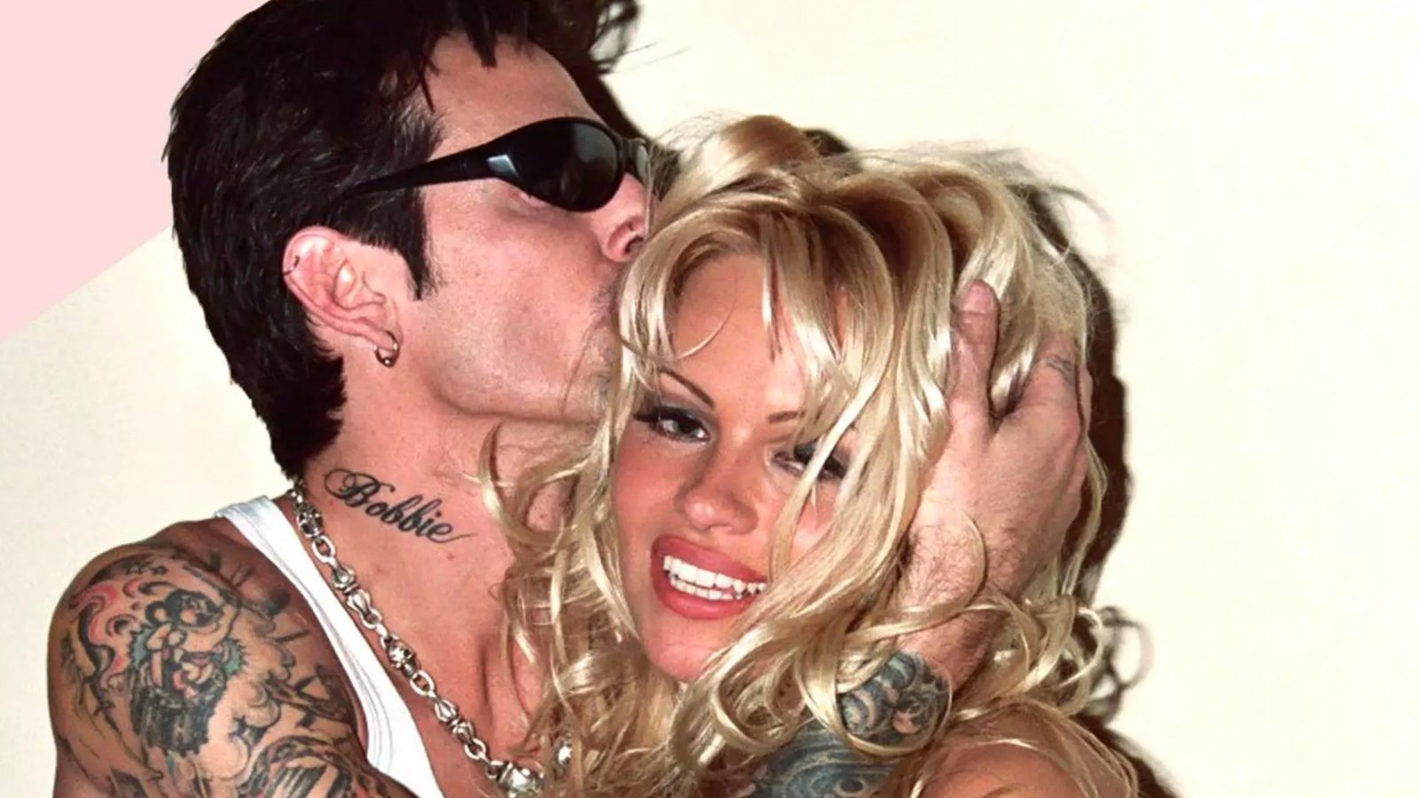 Pamela Anderson non ha mai guardato il sex tape con Tommy Lee: 'Mi ha fatto molto male'