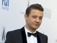 Jeremy Renner condivide sui social una foto di casa sua: 'Mi manca il mio posto felice'