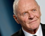 Anthony Hopkins nel cast della serie di Roland Emmerich sui gladiatori, intitolata Those About To Die