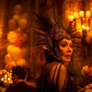 Babylon: Jean Smart in una scena del film