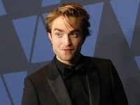 Robert Pattinson contro gli standard di bellezza: 'Ho mangiato solo patate per due settimane come dieta detox'