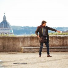 Call My Agent - Italia: Maurizio Lastrico con Paola Cortellesi nel primo episodio della serie Sky