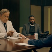 The God Committee: Kelsey Grammer in una sequenza