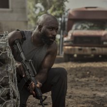 The Plane: Mike Colter in una scena del film