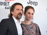 Ethan Hawke regista di Wildcat, film con star sua figlia Maya