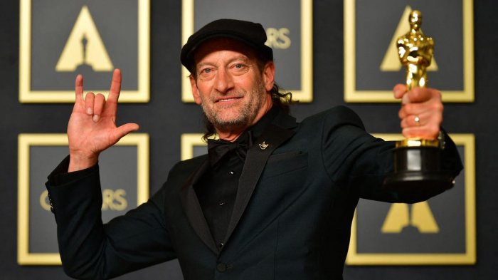 Curb Your Enthusiasm 12: Troy Kotsur di CODA comparirà nella serie HBO di Larry David