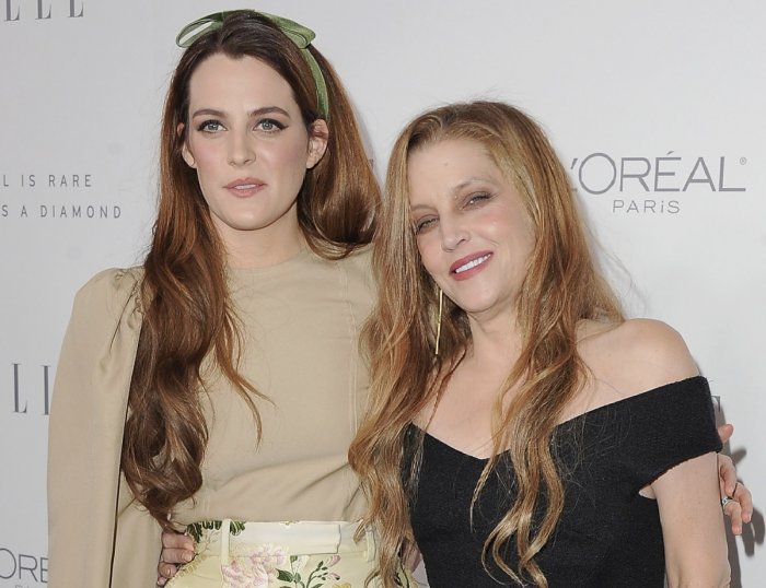 Lisa Marie Presley, Riley Keough condivide la sua ultima foto con la madre: "Sarò sempre grata"