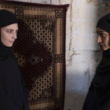 Profeti: Isabella Nefar e Jasmine Trinca in una scena del film