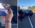 Kanye West strappa il telefono dalle mani di una donna e lo getta per strada: indagato per percosse