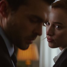 Fair Play: Alden Ehrenreich e Phoebe Dynevor in una scena